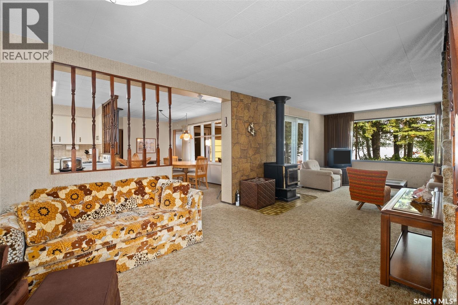 201 Agnes STREET - 4
