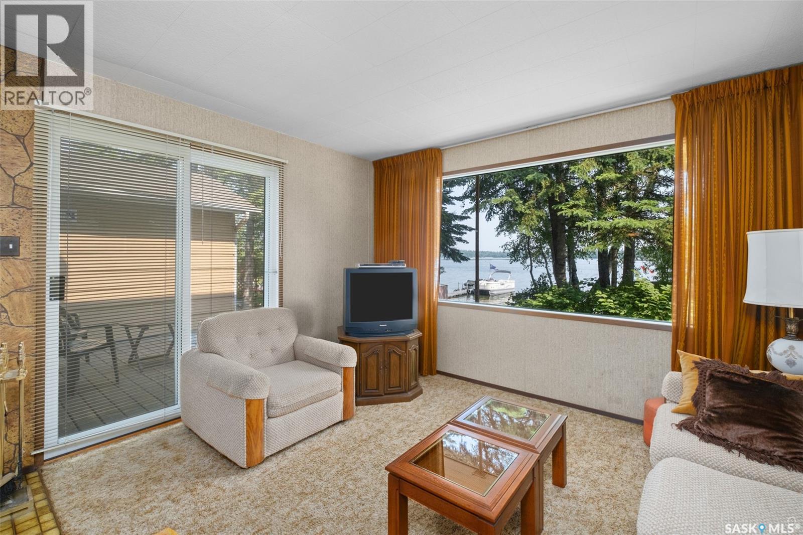 201 Agnes STREET - 6