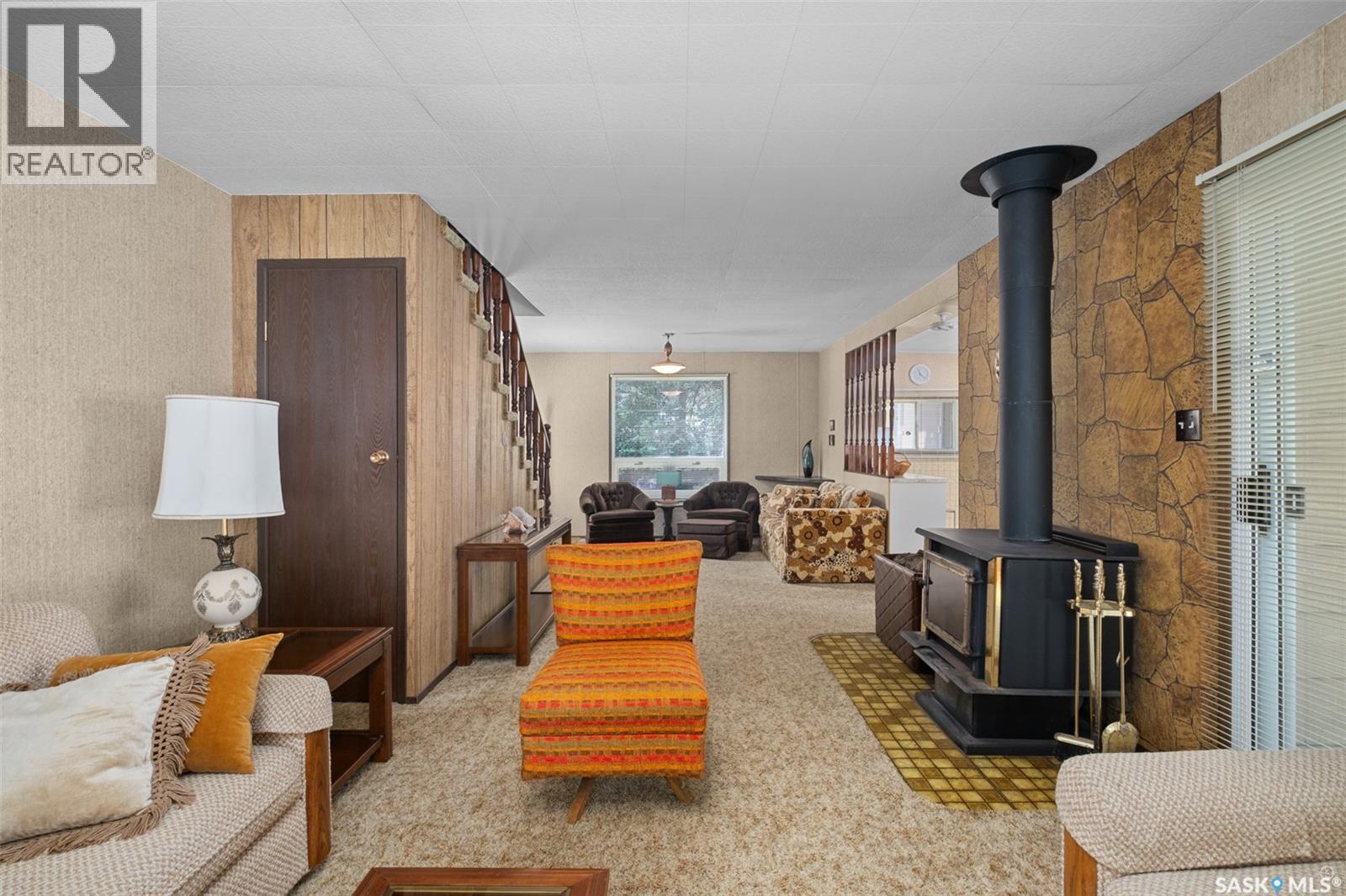 201 Agnes STREET - 7
