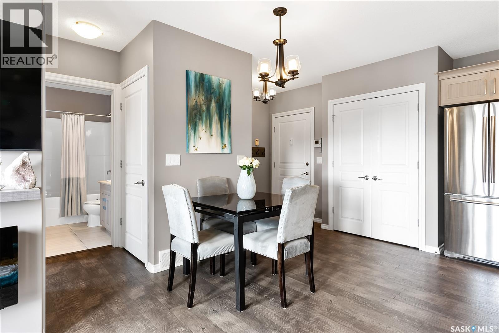 #311 1715 Badham BOULEVARD - 9
