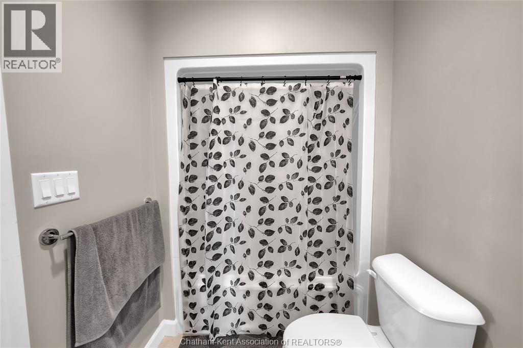 248 Moonstone CRESCENT, Chatham, Ontario, N7M0S1 — Photo 2