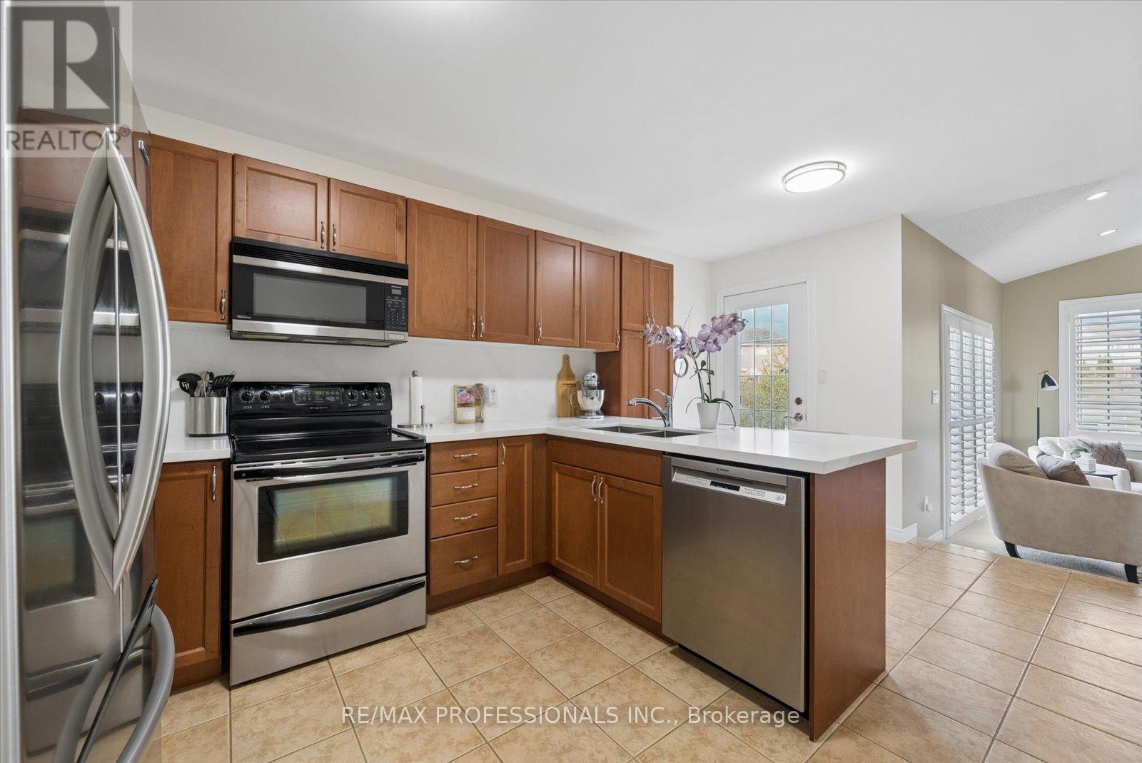 1649 NORTHFIELD AVENUE - 13