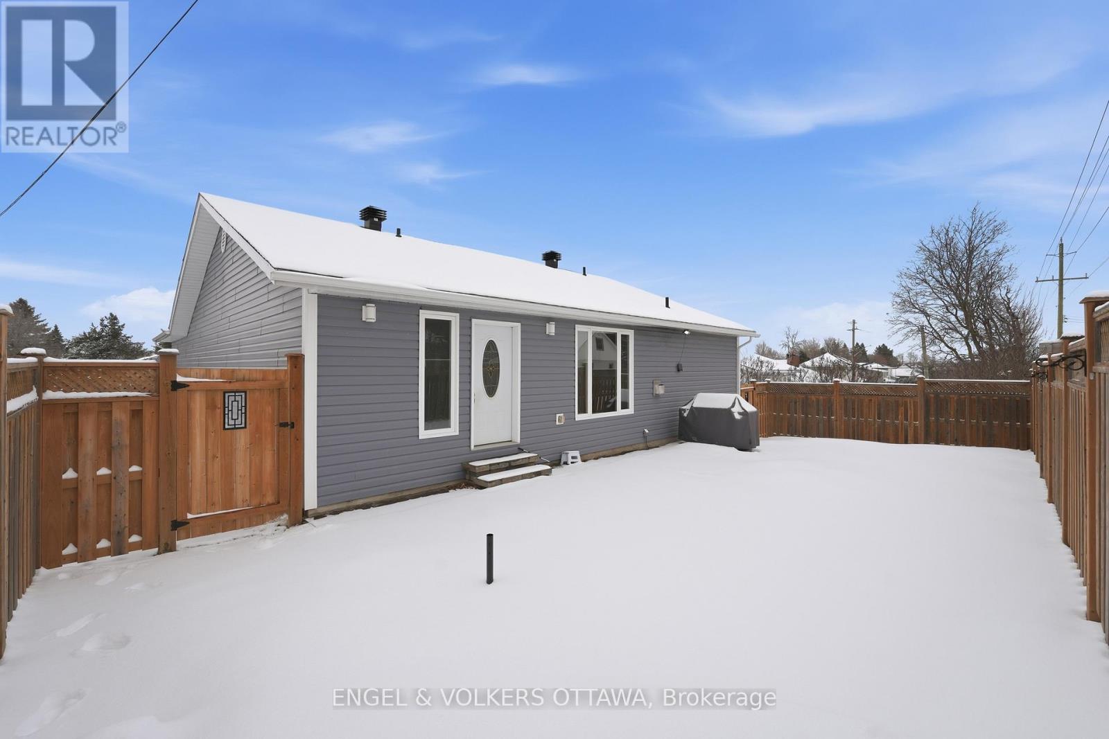 27 IVY AVENUE - 41