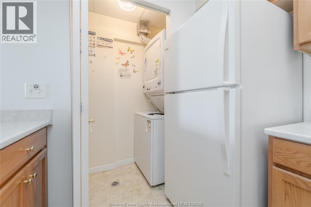 #301 315 Village Grove DRIVE - 16