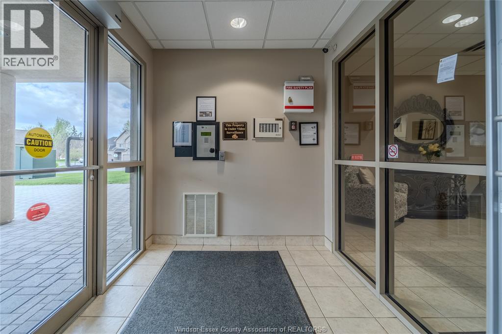 #301 315 Village Grove DRIVE - 7
