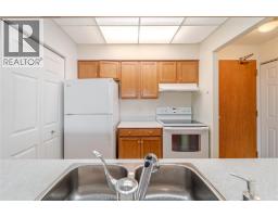 315 Village Grove Drive Unit# 301, Tecumseh, ON N8N5G4 Photo 17
