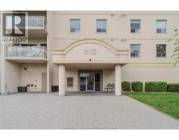 4pc Bathroom - 315 Village Grove Drive Unit# 301, Tecumseh, ON N8N5G4 Photo 6
