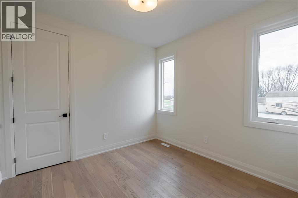 103 SUTHERLAND DRIVE - 26