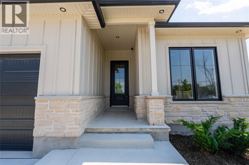 103 SUTHERLAND DRIVE - 3