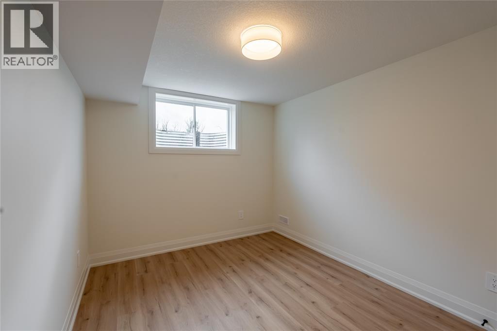 103 SUTHERLAND DRIVE - 33