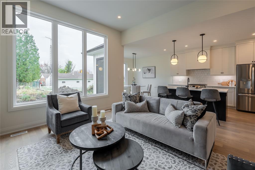 103 SUTHERLAND DRIVE - 6