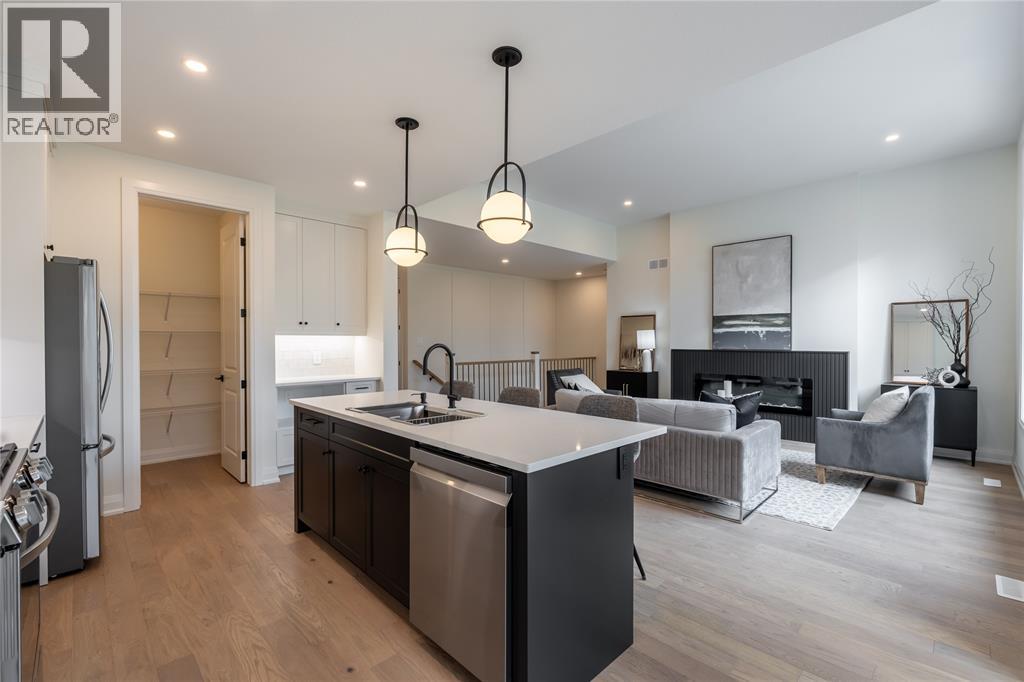 103 SUTHERLAND DRIVE - 9