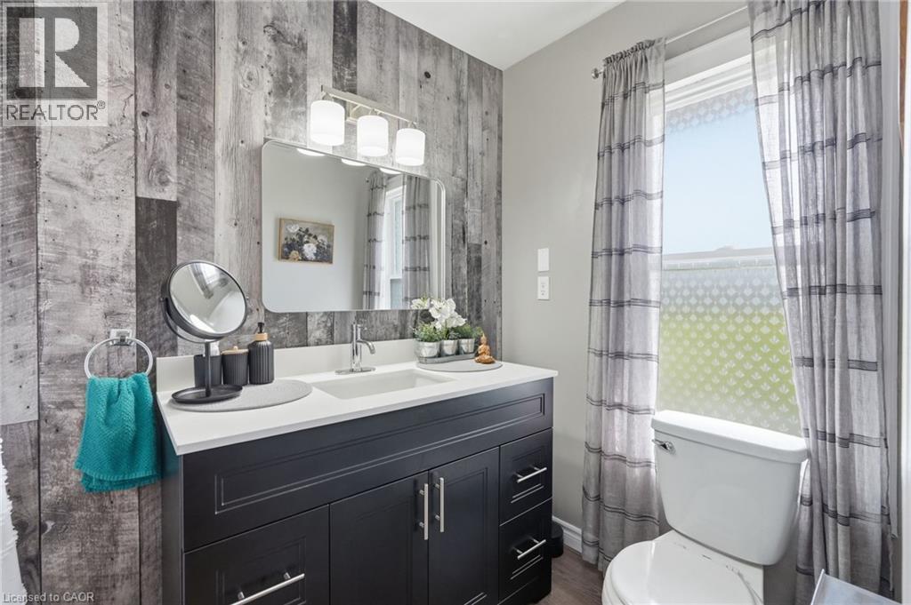 116 HALDIMAND ROAD 17 - 20