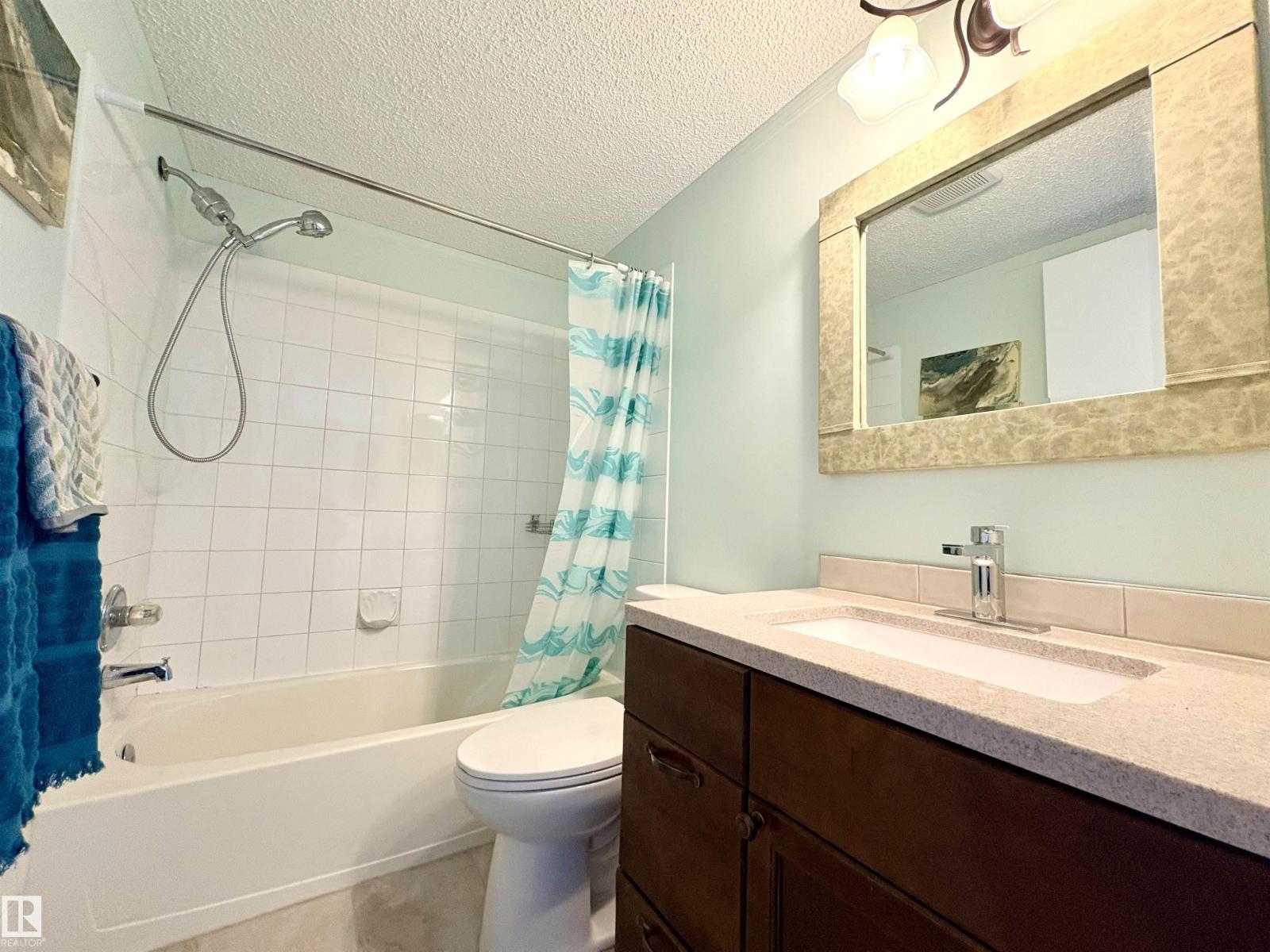 #163 10520 120 ST NW - 32