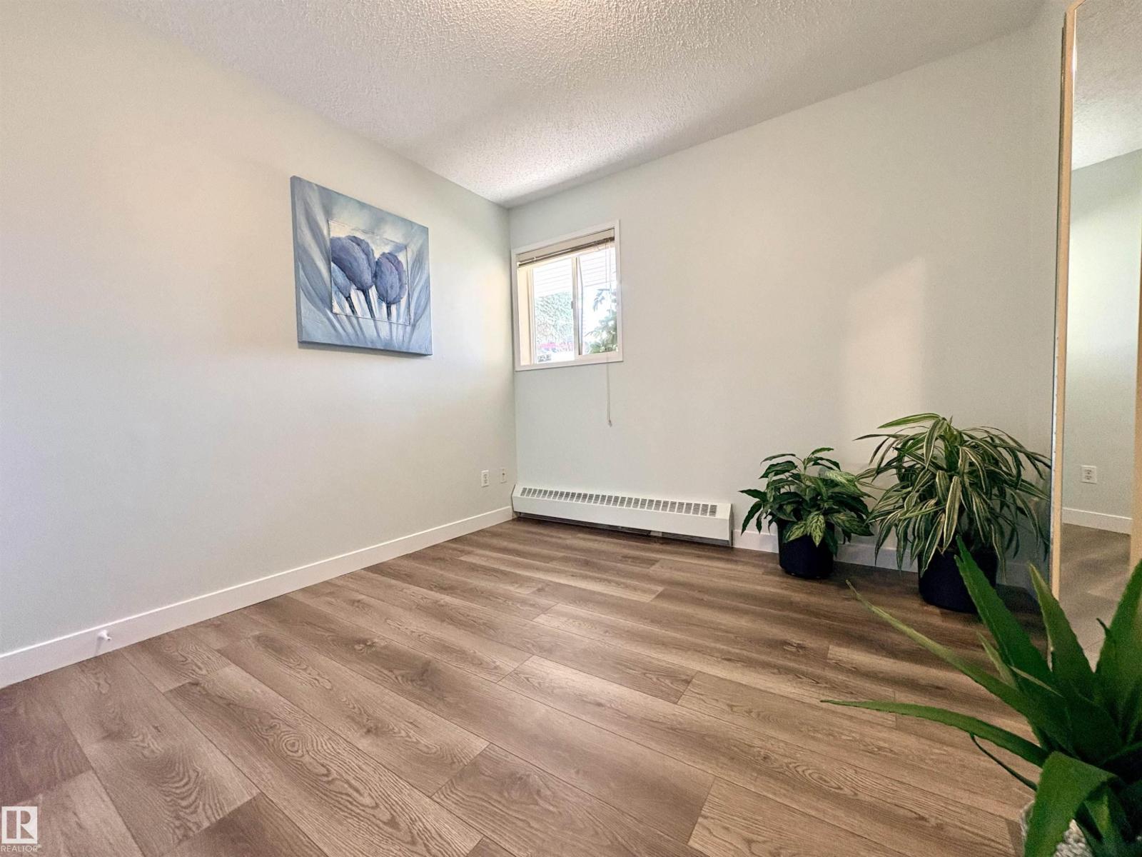 #163 10520 120 ST NW - 31