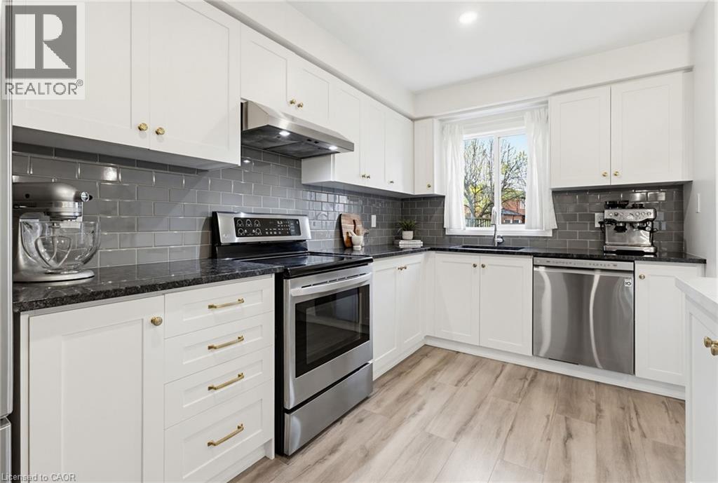 5555 PRINCE WILLIAM Drive Unit# 38, Burlington, Ontario, L7L6P2 — Photo 15