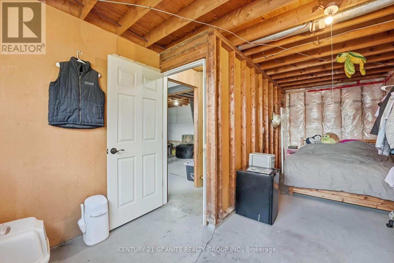 2710 MONCK ROAD - 22