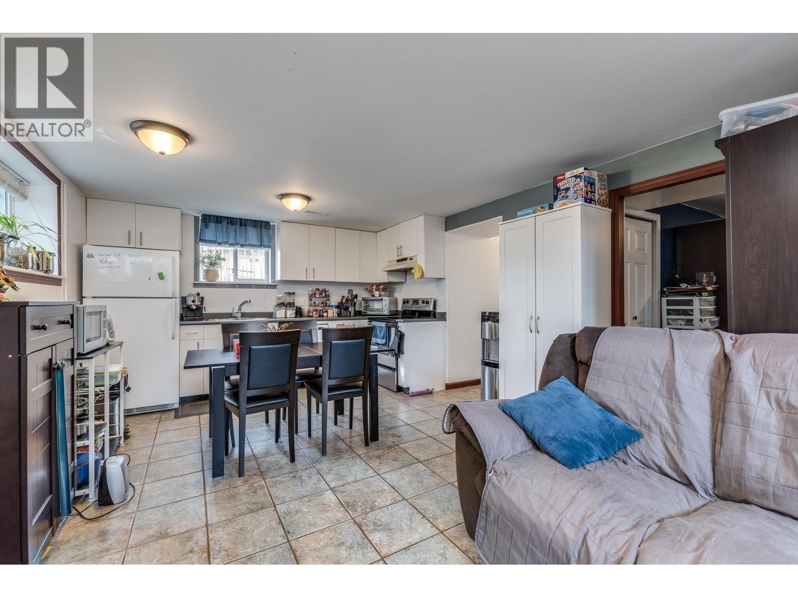 1276 DOUGLAS ROAD, Burnaby
