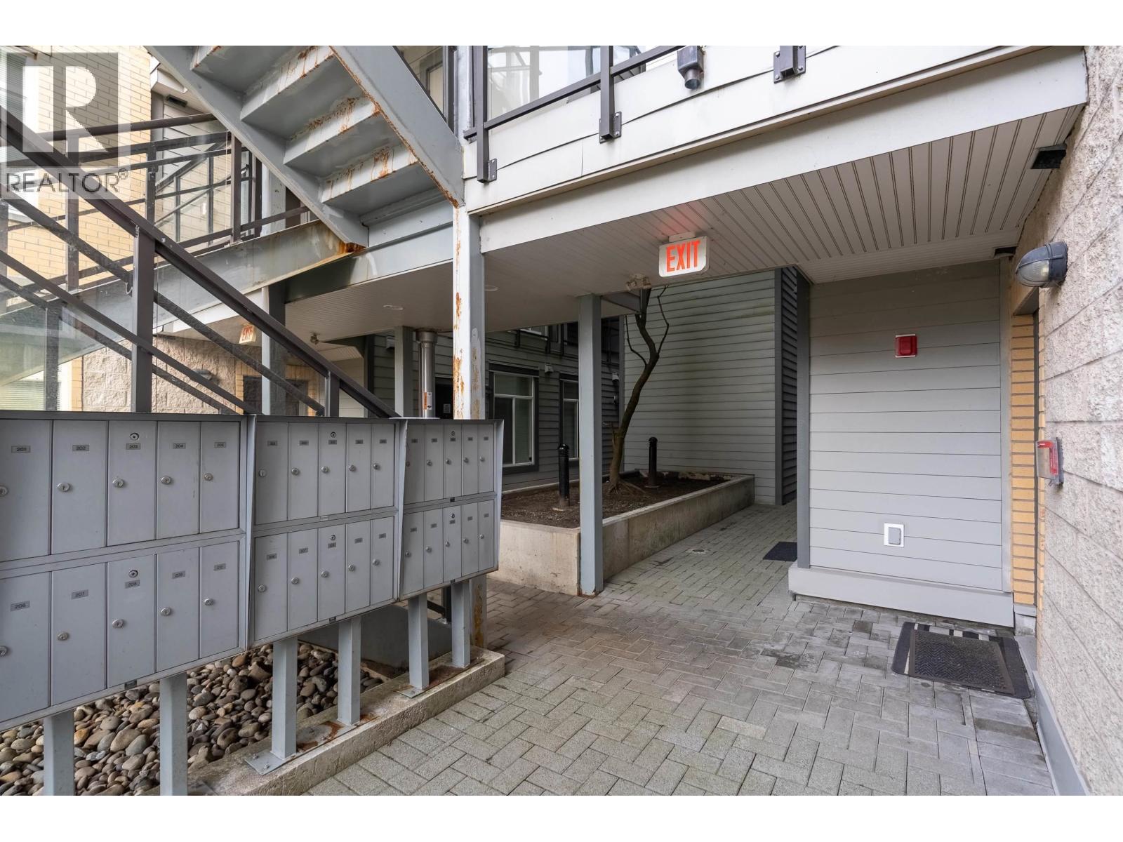 1 Bed, 1 Bath House for Rent in Vancouver – 4xx 5692 KINGS ROAD, Vancouver – MLS# R3121249 - Image 18