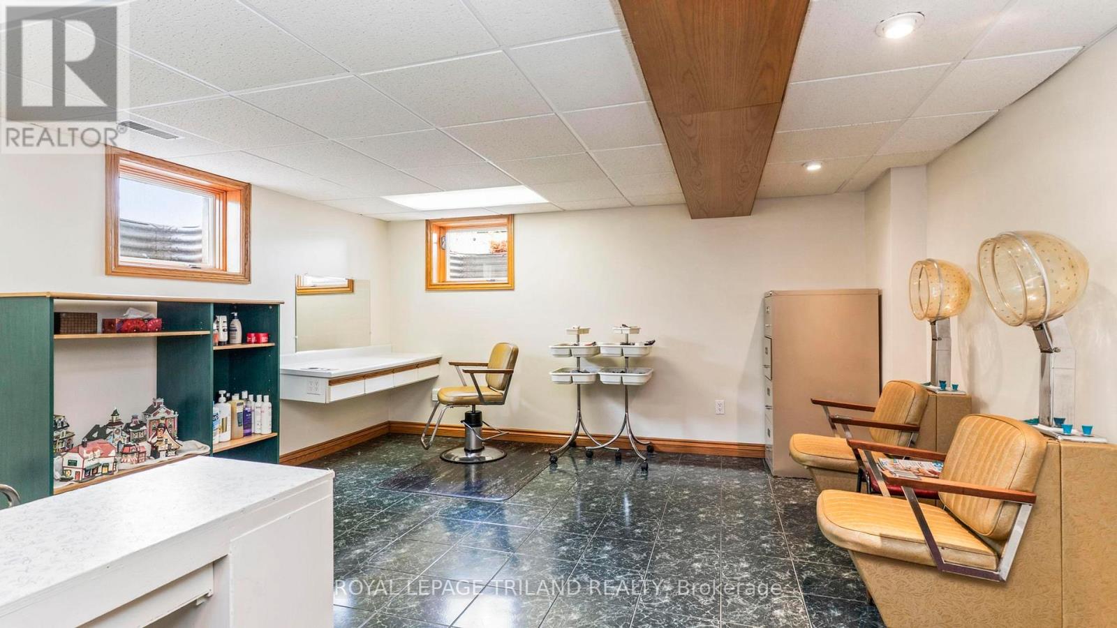 42720 MEADOW WOOD LANE - 30