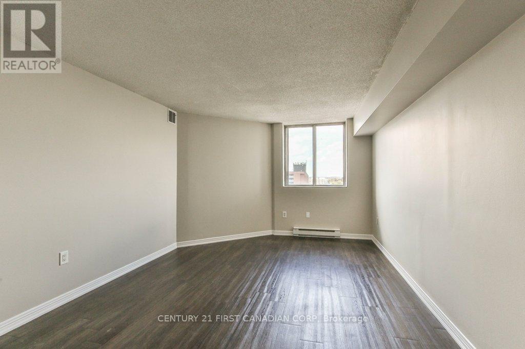 #1406 695 RICHMOND STREET - 19