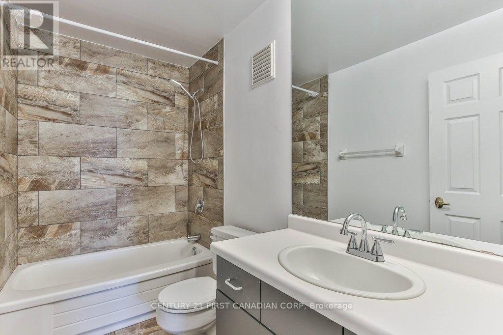 #1406 695 RICHMOND STREET - 23