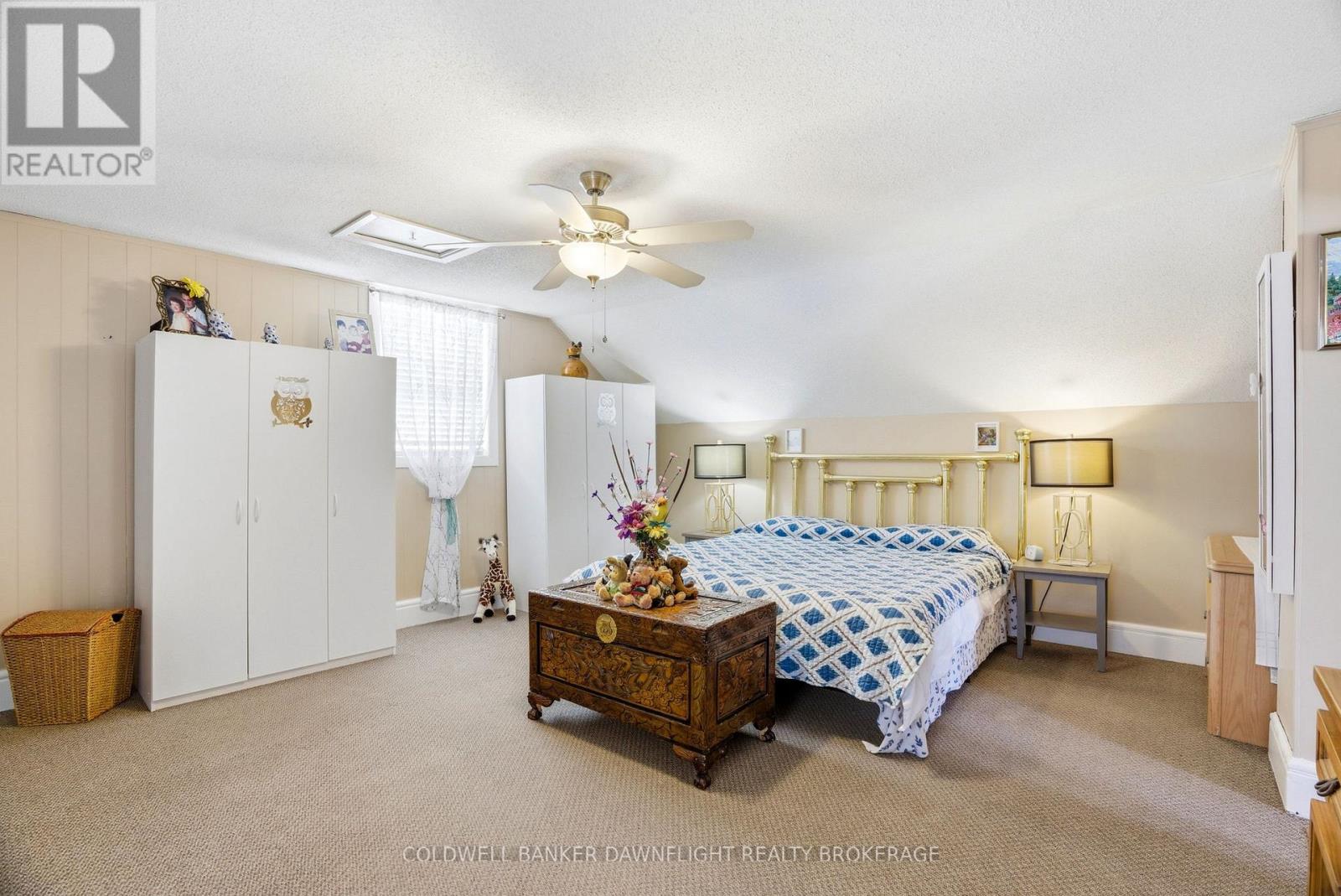 221 MAIN STREET S - 26