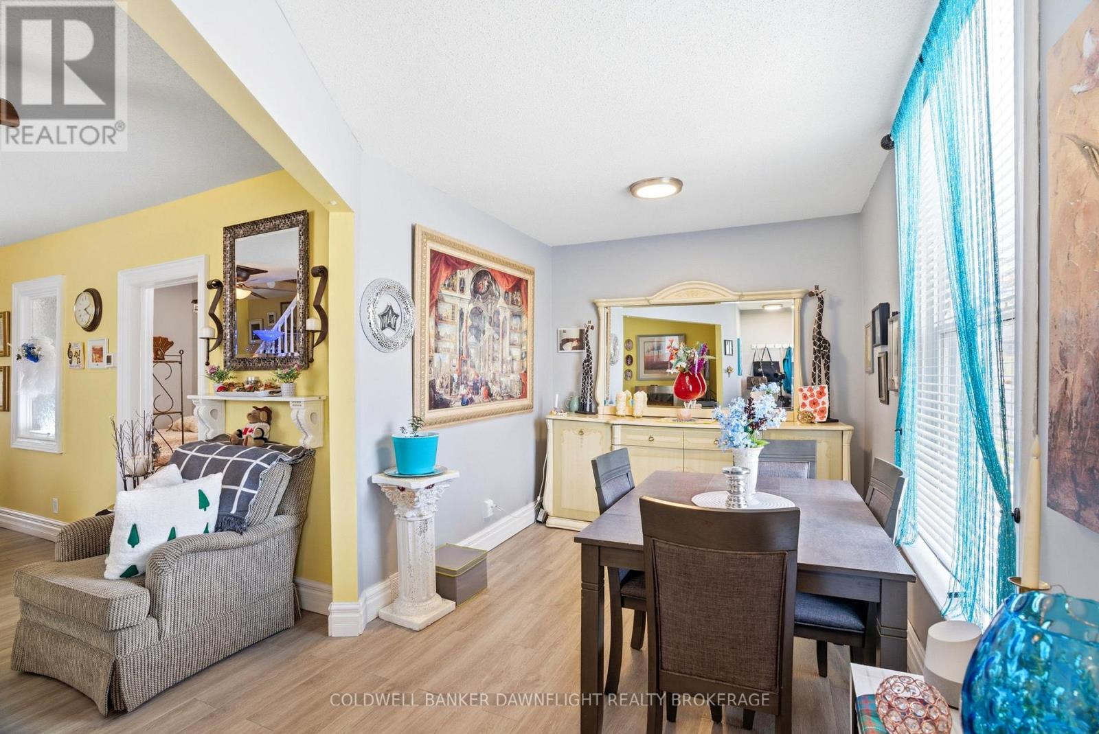 221 MAIN STREET S - 8