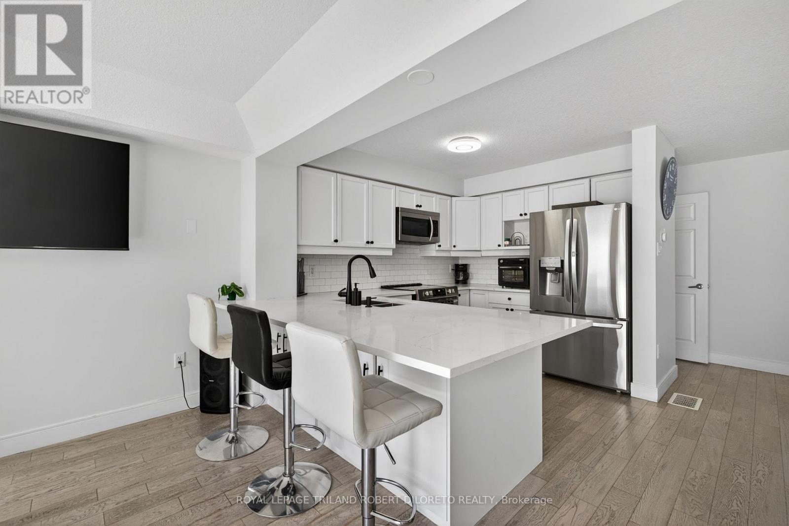 787 RUSHBROOK CRESCENT - 12