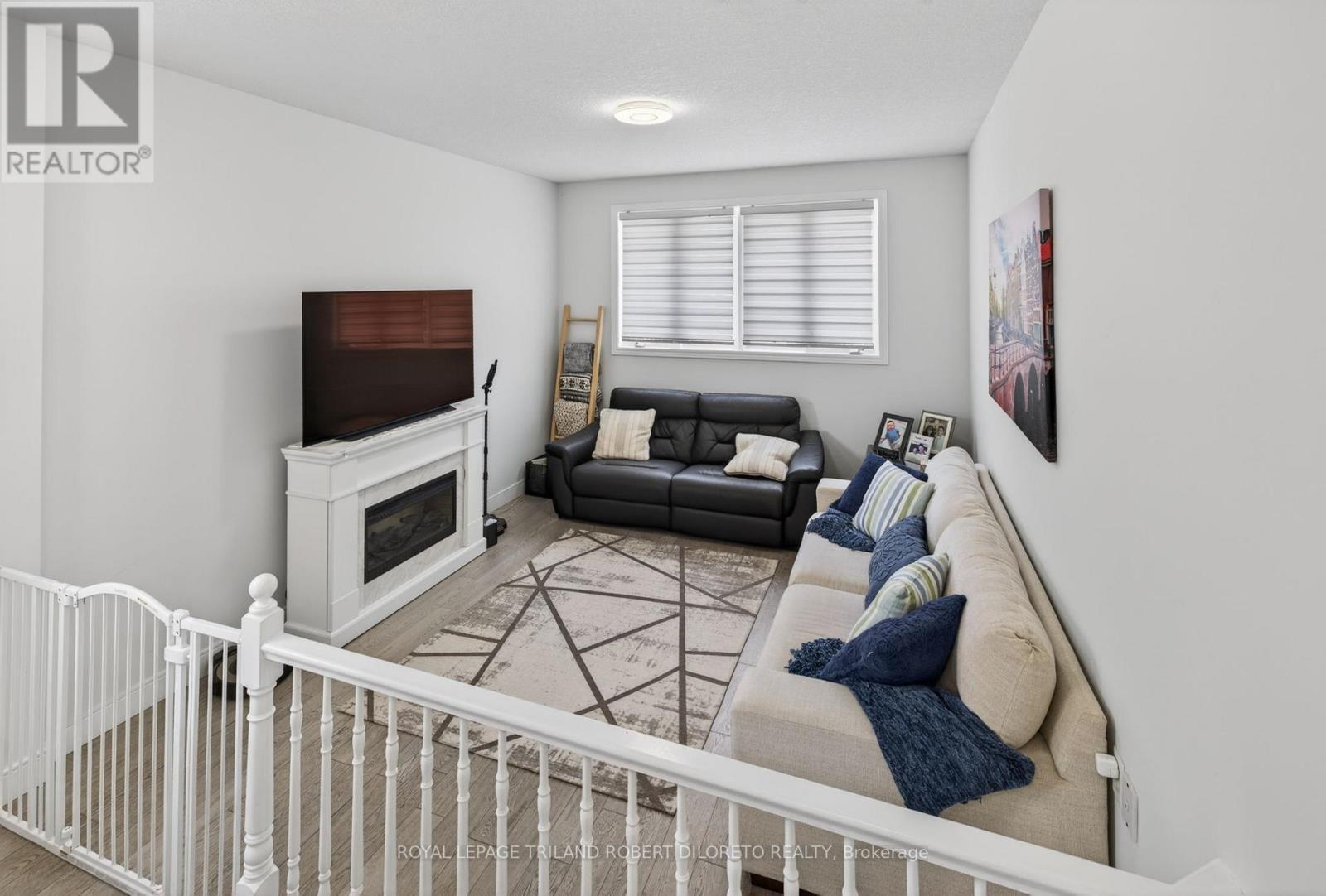 787 RUSHBROOK CRESCENT - 23
