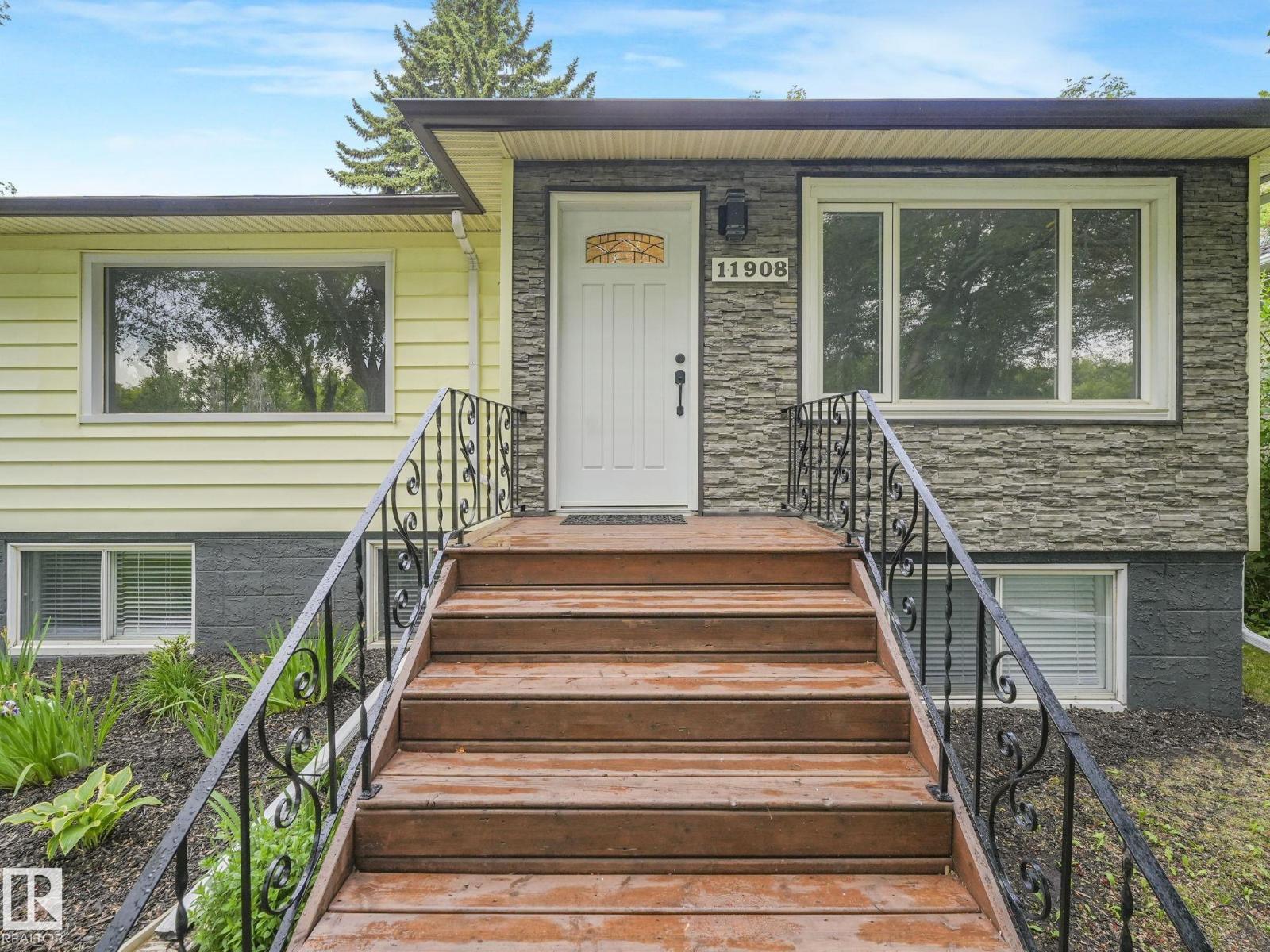 11908 52 ST NW, Edmonton