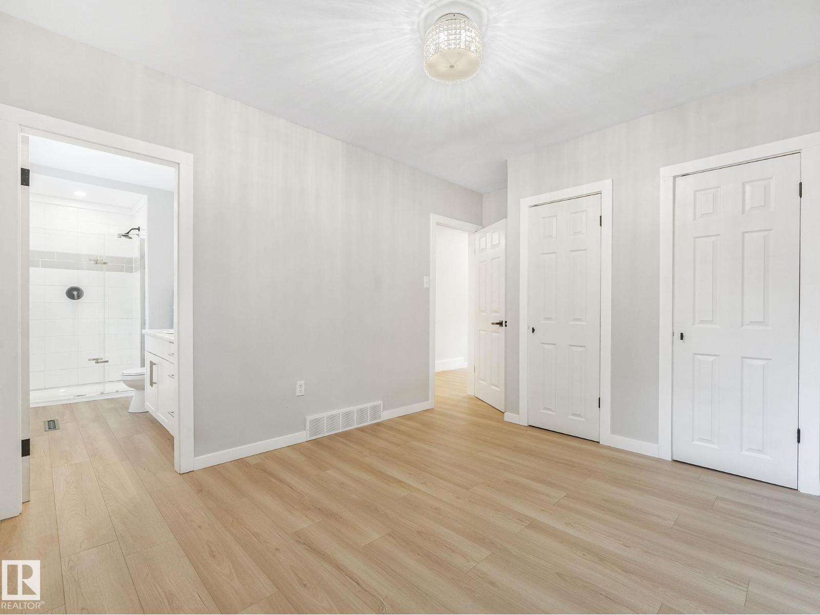 11908 52 ST NW - 51