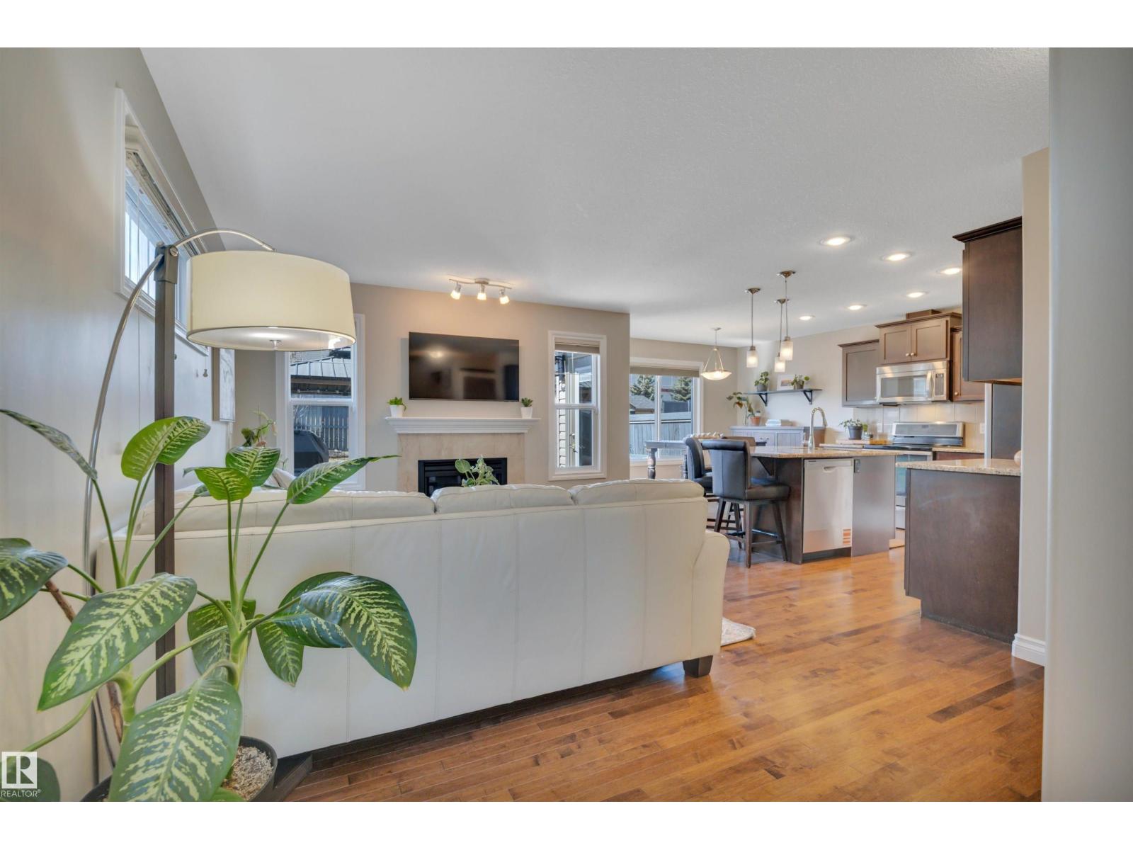 3911 GALLINGER LO NW - 6