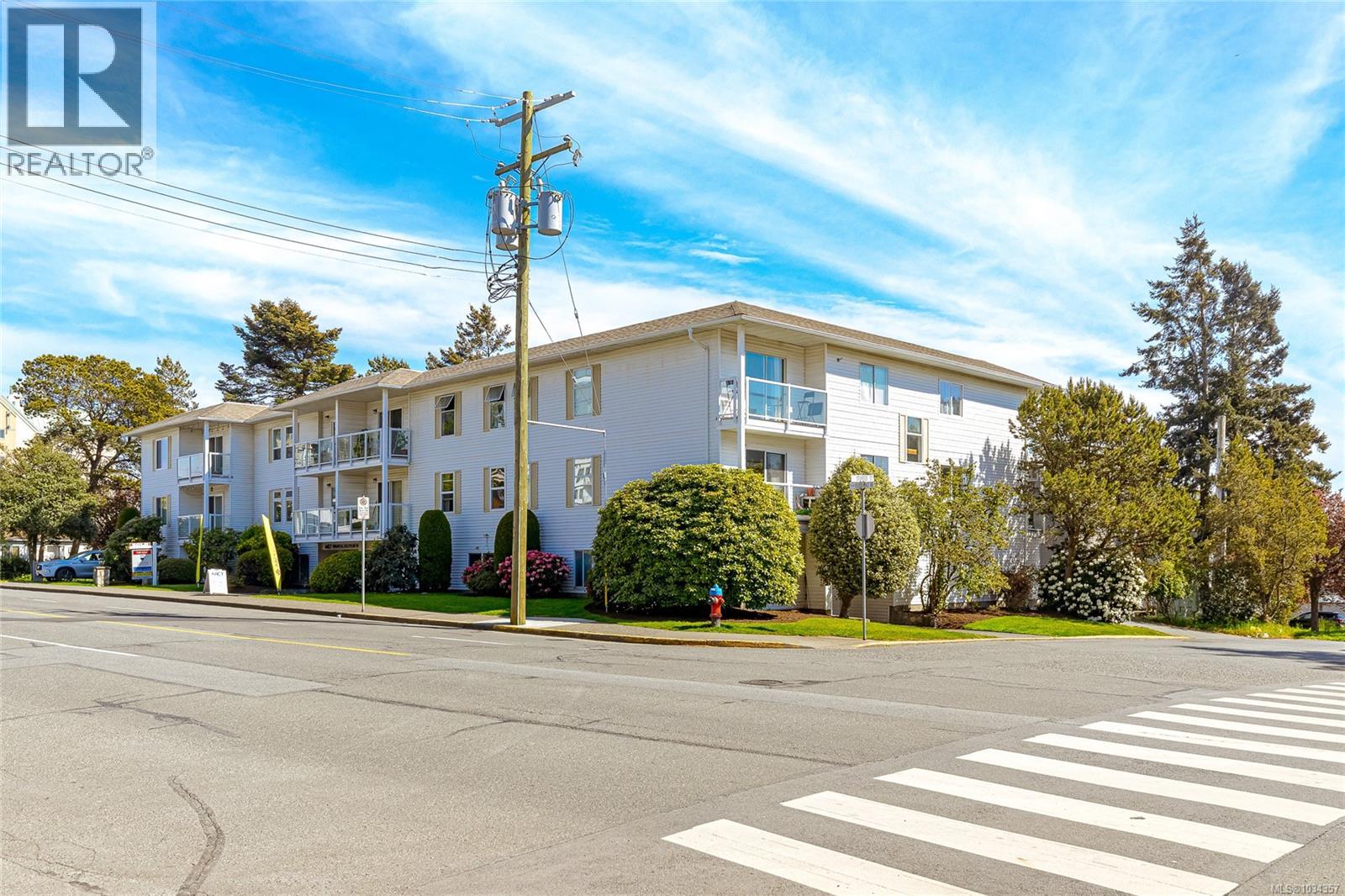 #103 1351 Esquimalt Rd - 1