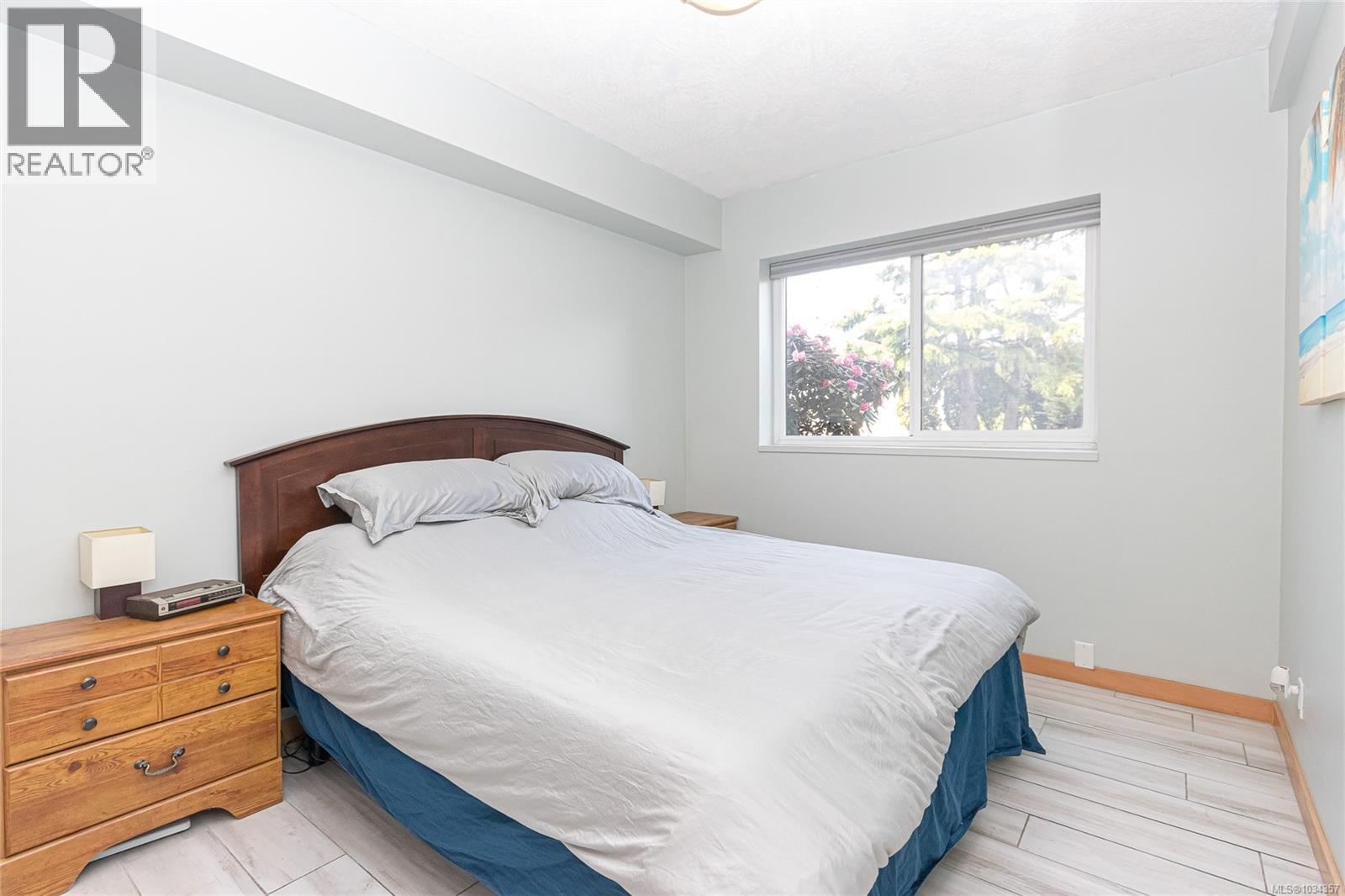 #103 1351 Esquimalt Rd - 15