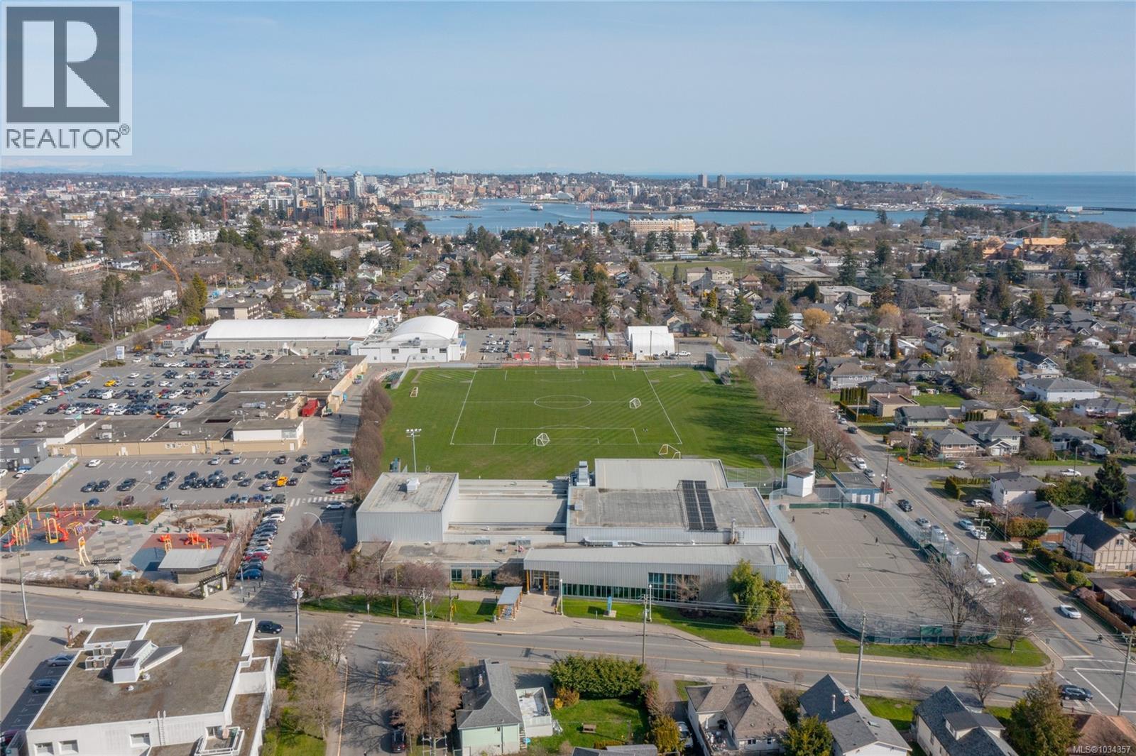 #103 1351 Esquimalt Rd - 26