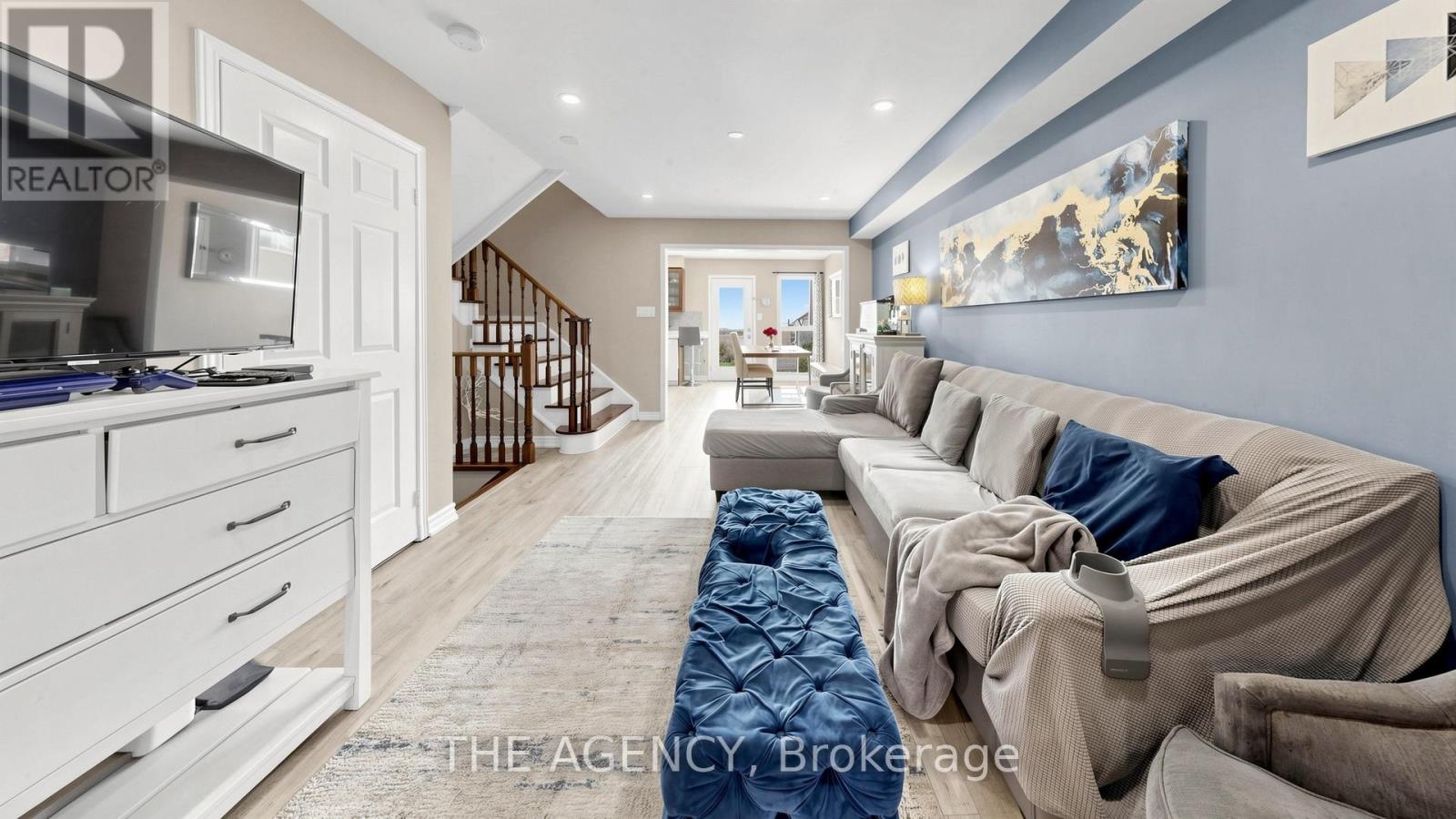 36 KEYSTAR COURT - 11