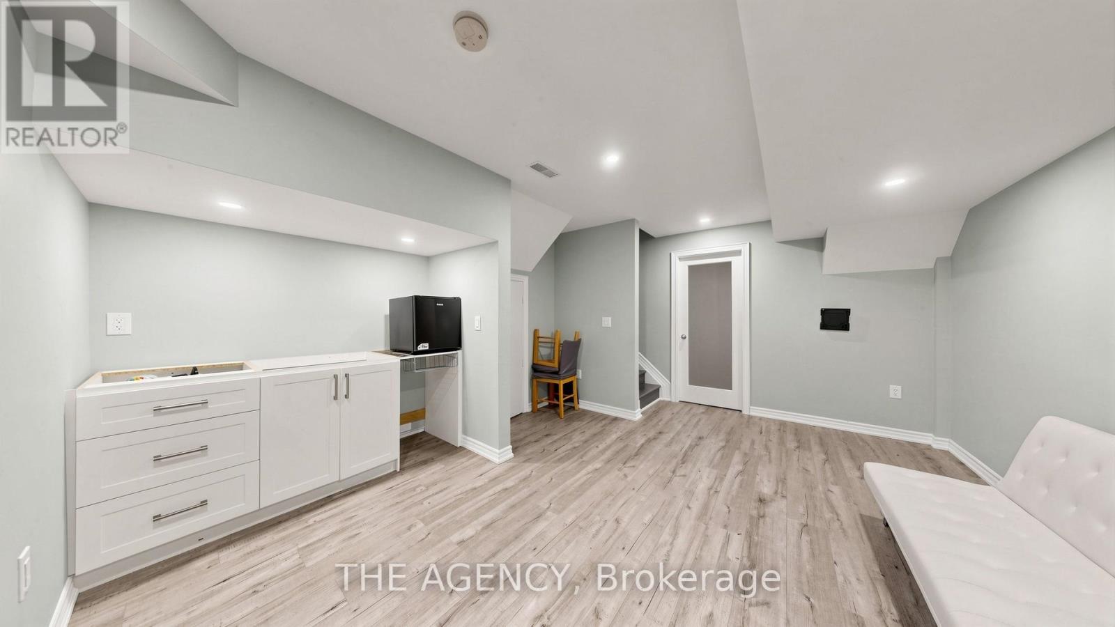 36 KEYSTAR COURT - 28