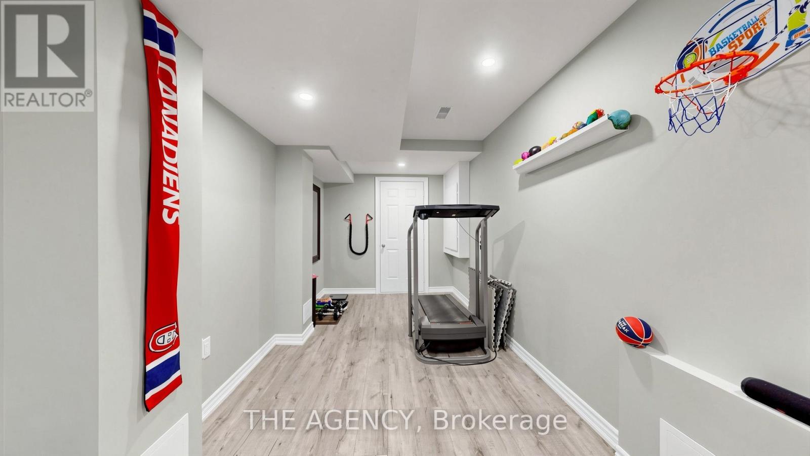 36 KEYSTAR COURT - 30