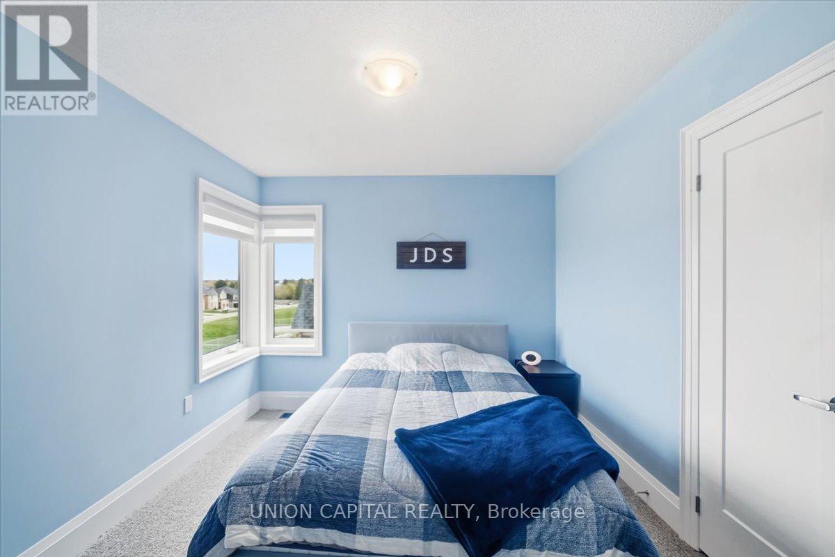 75 BETHPAGE CRESCENT - 19