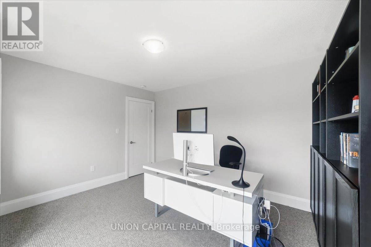 75 BETHPAGE CRESCENT - 24