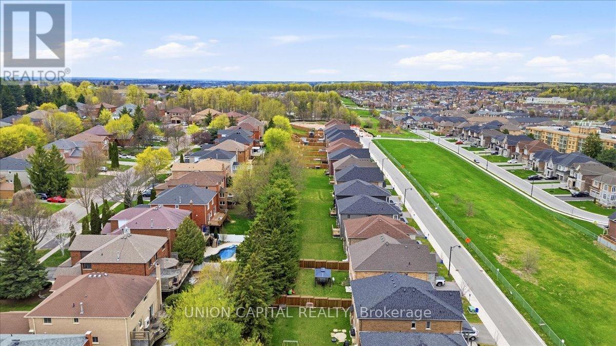 75 BETHPAGE CRESCENT - 3