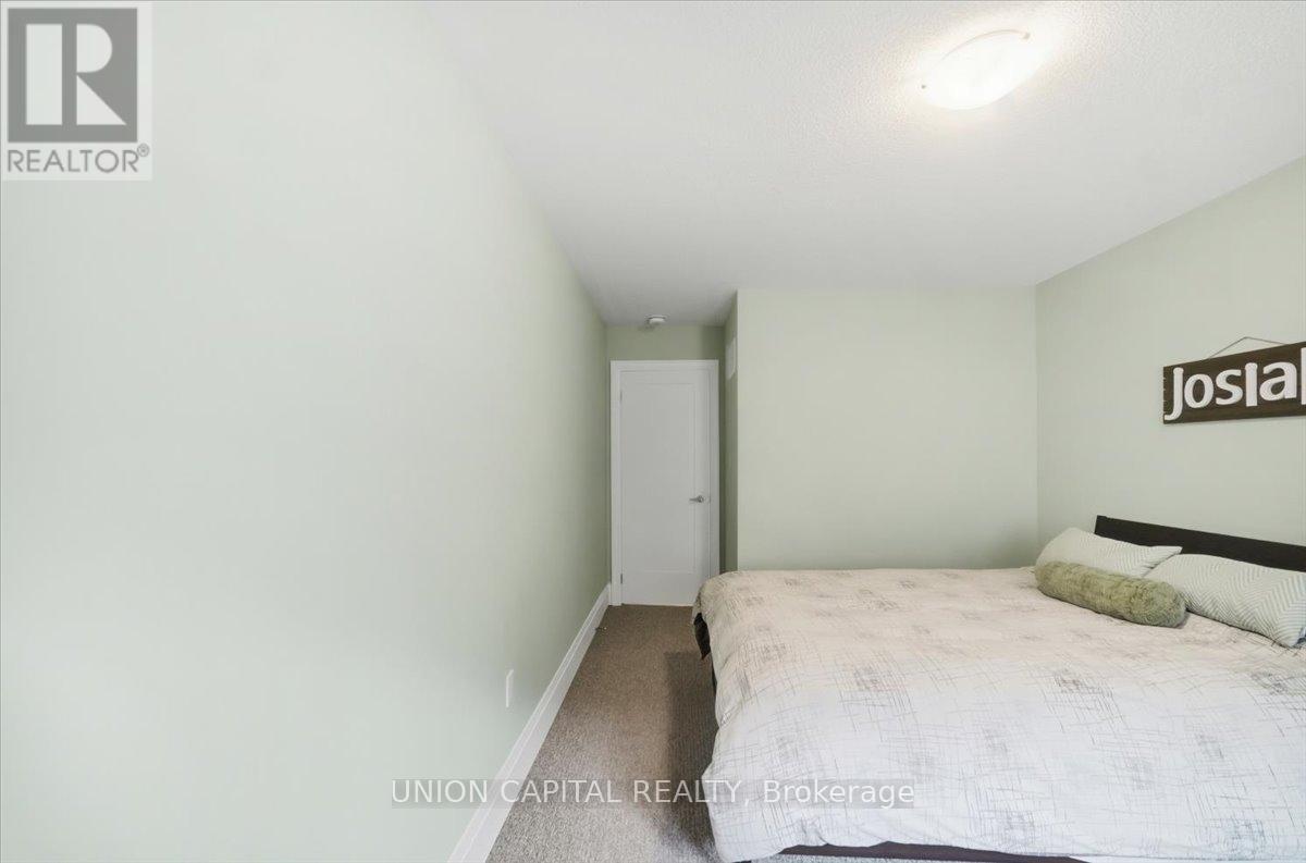 75 BETHPAGE CRESCENT - 30