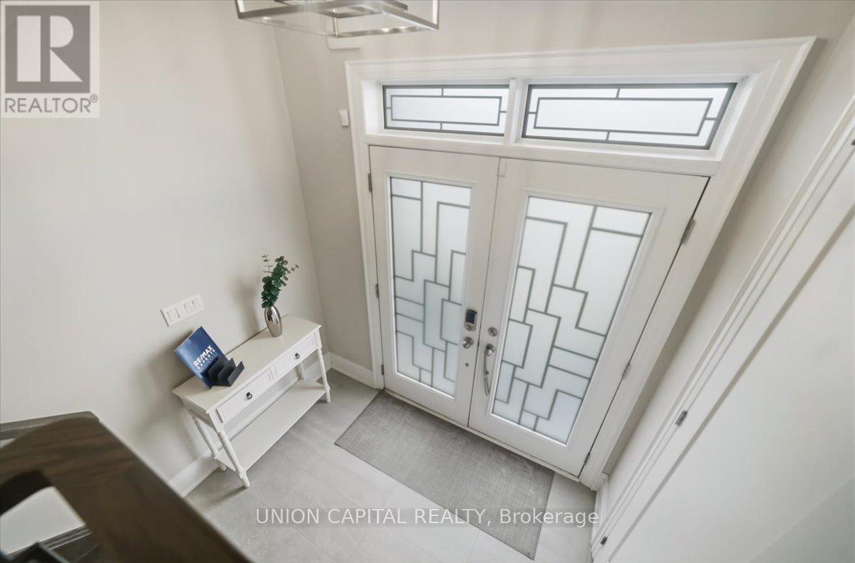 75 BETHPAGE CRESCENT - 38