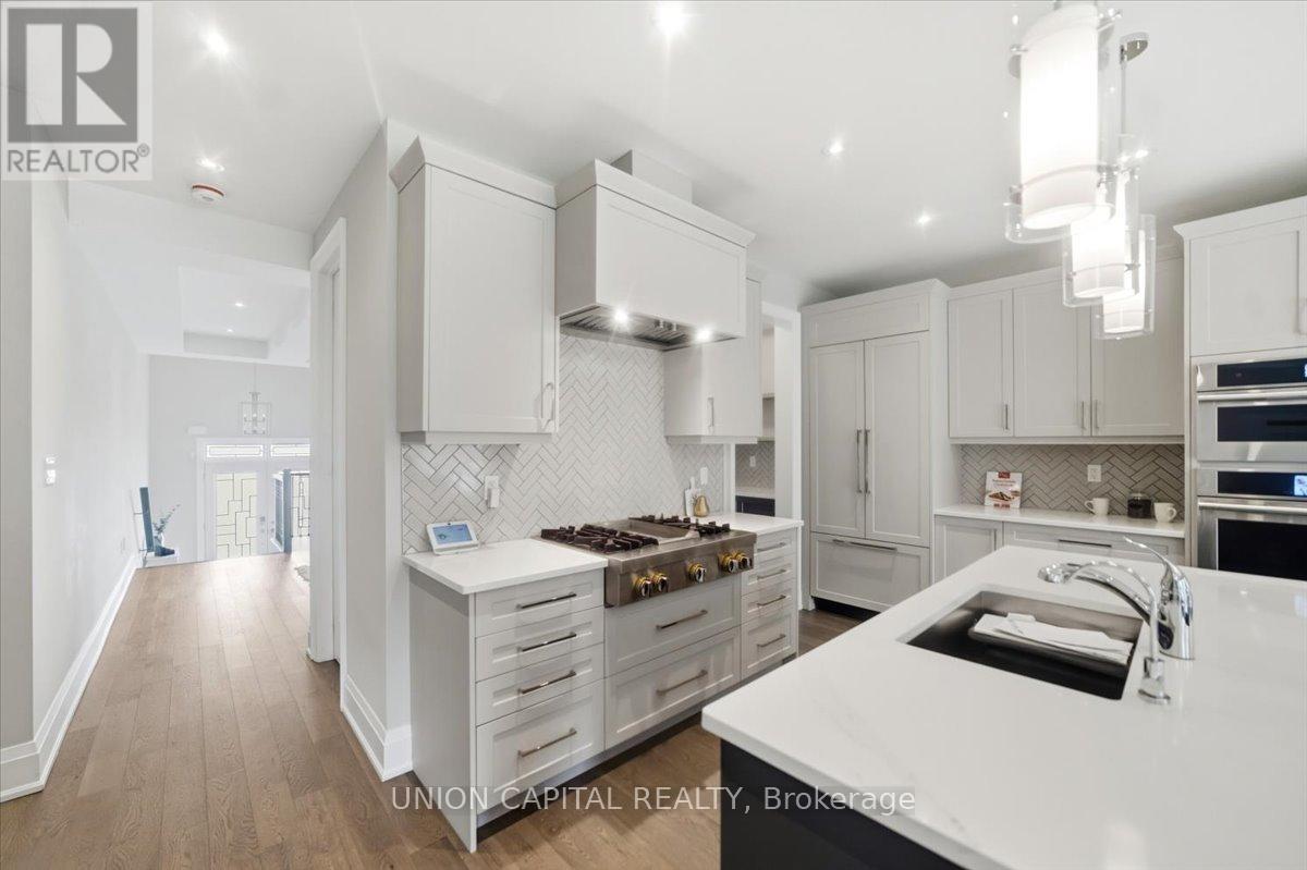 75 BETHPAGE CRESCENT - 40
