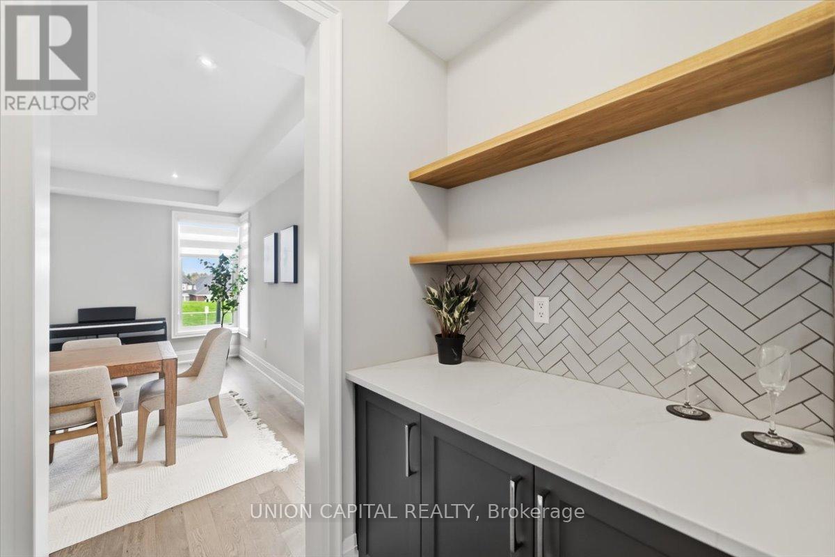 75 BETHPAGE CRESCENT - 46