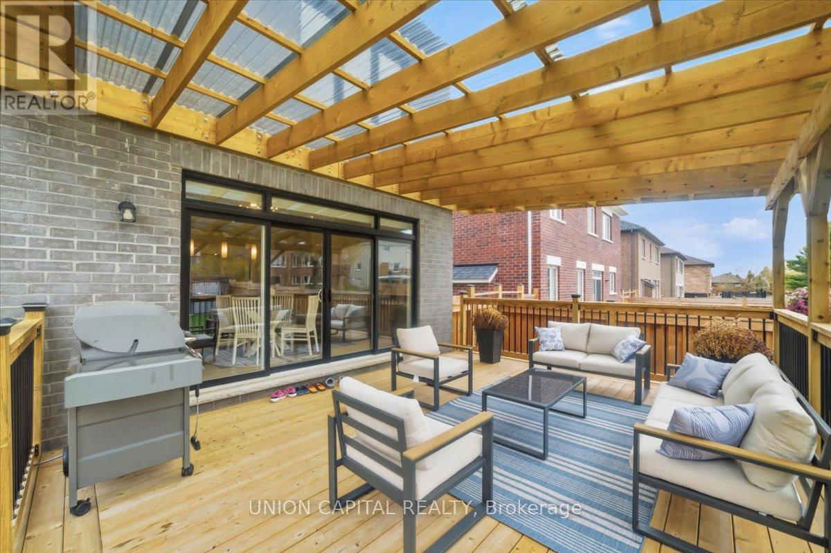 75 BETHPAGE CRESCENT - 48