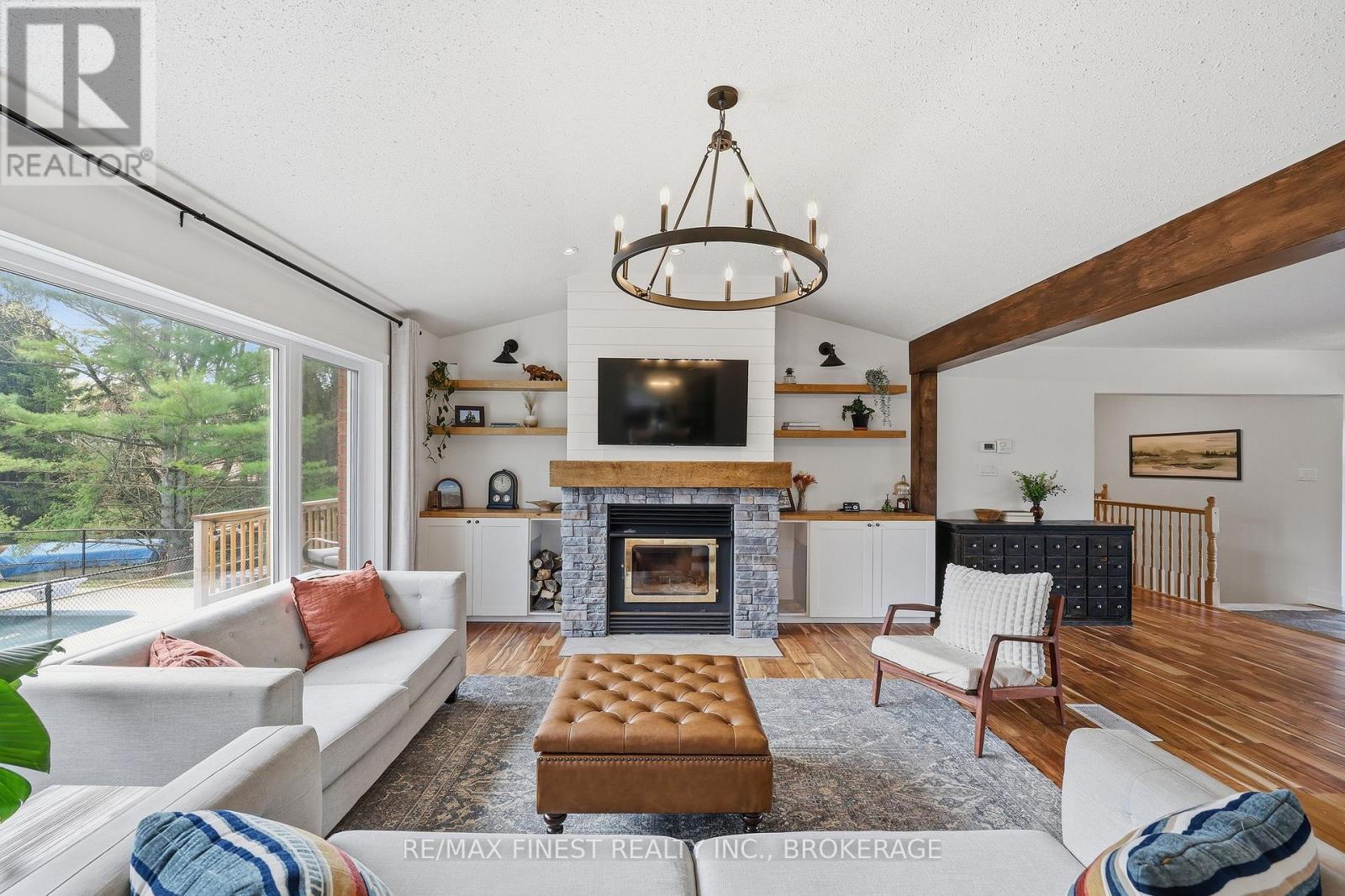 3010 LAKEFIELD DRIVE - 11