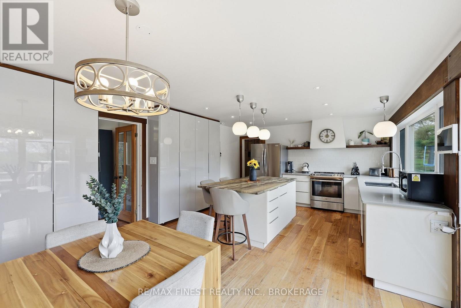 3010 LAKEFIELD DRIVE - 14
