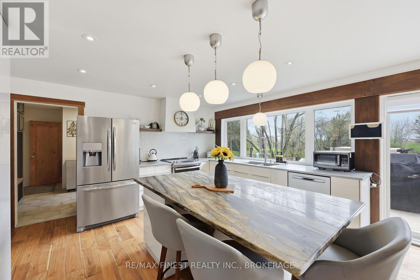 3010 LAKEFIELD DRIVE - 17